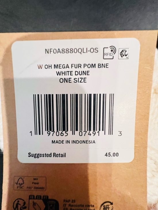 The North Face Mega Fur Pom Beanie White Dune Womens OS Cream Cable Knit main image 8